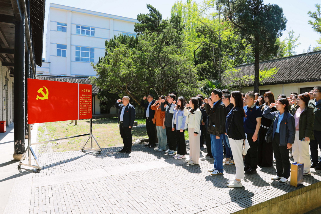 1745809322329373.jpg 1080.jpg